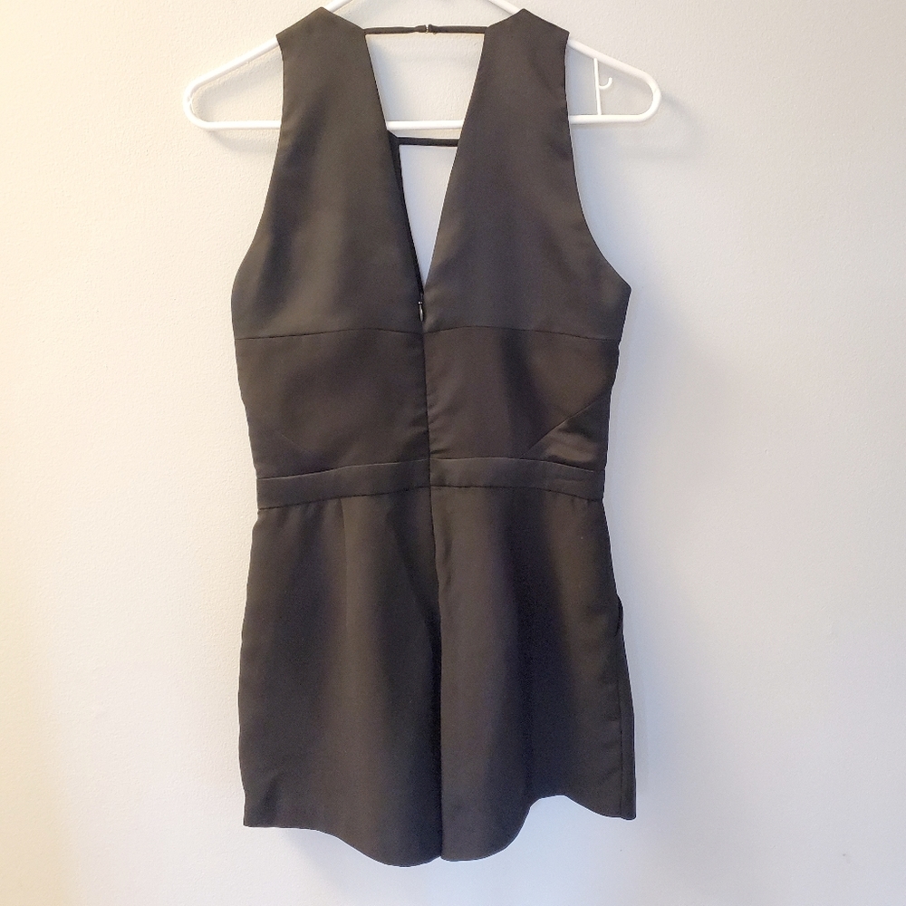 Parker Black Romper - Picture 5 of 6